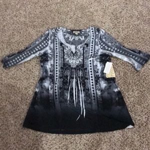 2 Piece Set Top & Black Crochet Shrug